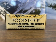 BRAND NEW OLD STOCK Tootsietoy 3910 Caterpillar Track Type Bulldozer - FLAWLESS