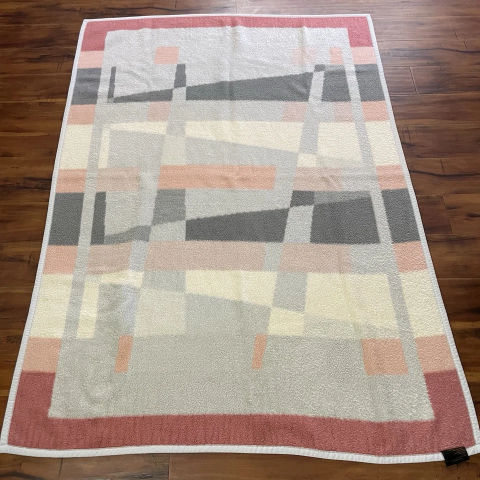 Manta Vintage Cannon Ibena Tiro Reversible Geométrica Rosa Gris 52x74 Moderna Foto 2 de 4