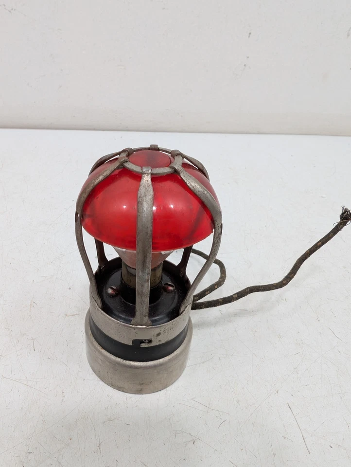 LUZ UTILITARIA 8 EN 1 VINTAGE PRINCIPIOS OCHO EN UNO LÁMPARA Accesorio - Tal cual Foto 3 de 4