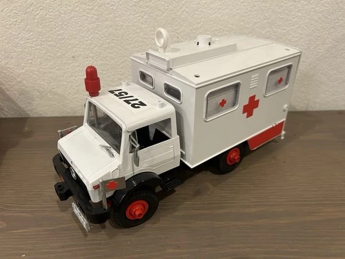 Play Big Mercedes Unimog Ambulance Set Vintage 70s