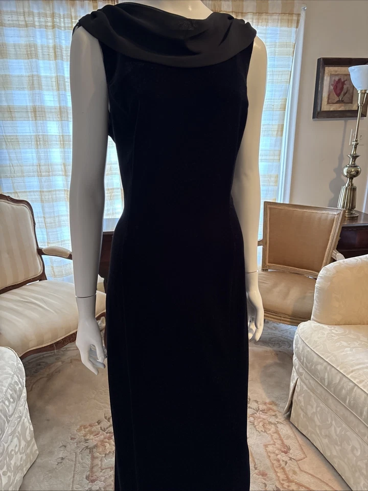 Gorgeous ROBBIE BEE Vintage Black Velvet Formal Evening Gown Dress Size 12 - Image 4 of 4