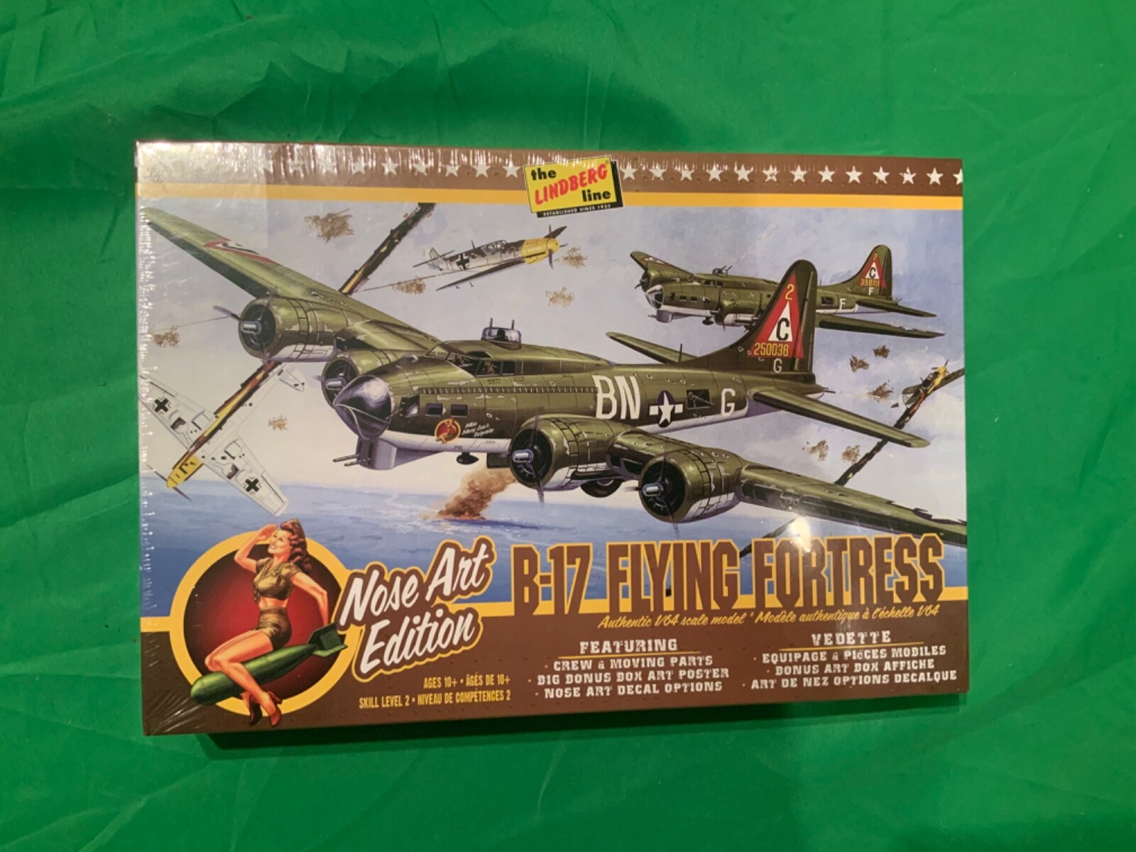 B-17 Flying Fortress Nose Art Edition Aircraft Model Kit 1:72 Factory SEALED