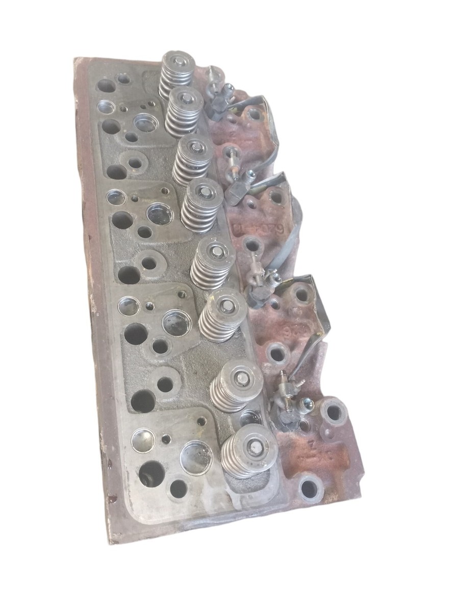 Komatsu 4D95S-1 Cylinder Head 4 Cylinder Diesel Engine Oem