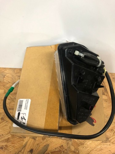 YAMAHA XP500/TMAX530 2012/2016 YZF-R1 2007/2008 REAR LIGHT ASSY 4C8847100000 - Photo 3/4