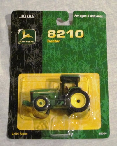 ERTL JOHN DEERE 8210 1:64 TRACTOR NIP + John Deere Gas Pump Tin Bank 7" TaLL - Picture 2 of 12