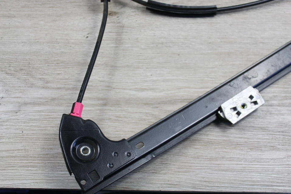 ^94-01 BMW E38 740IL 750IL 740I FRONT DRIVER LEFT DOOR WINDOW MOTOR REGULATOR - Image 3 of 4