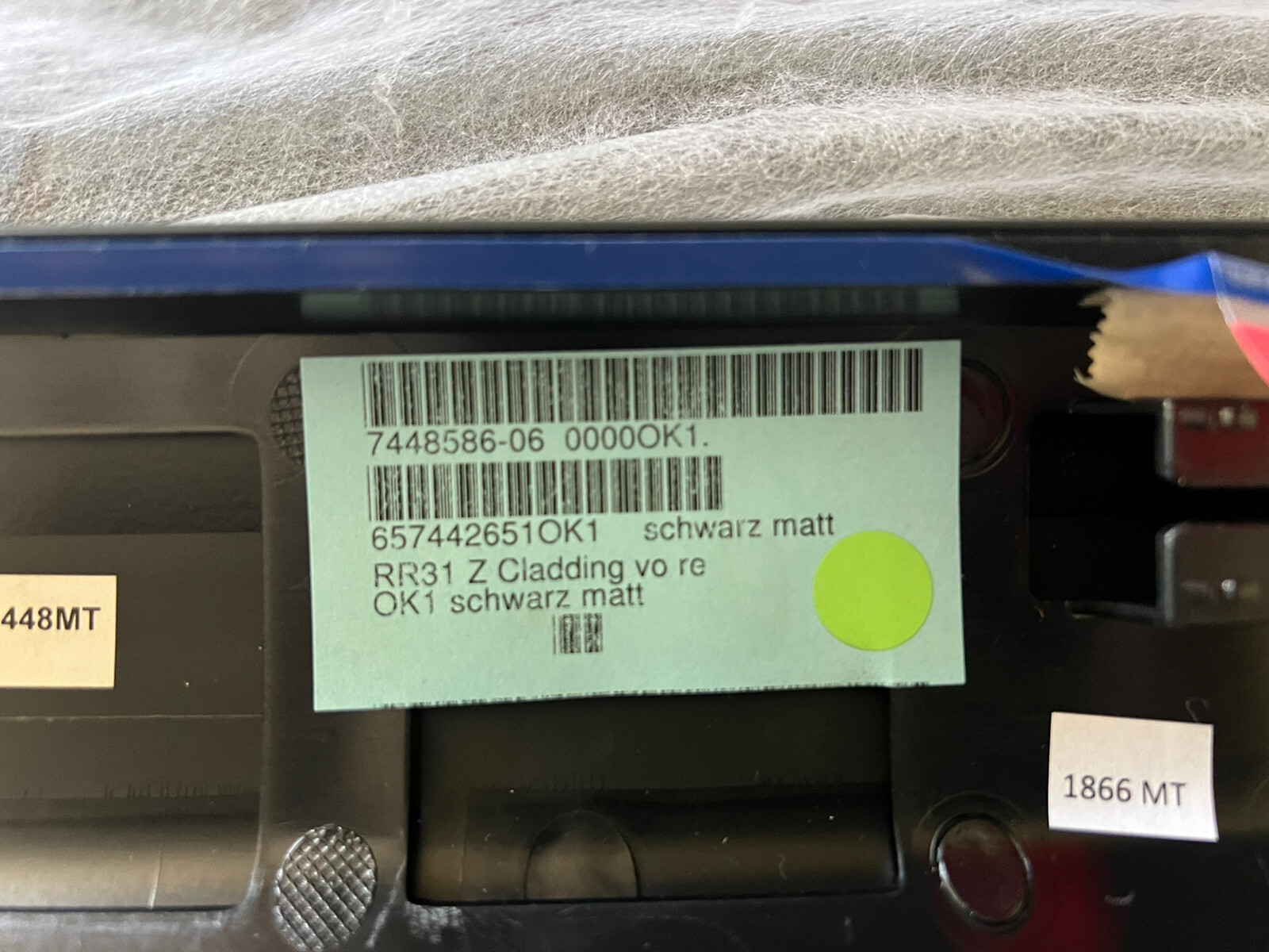 Rolls-Royce Cullinan Front Right Bottom Bumper Strip Molding NEW 7448586