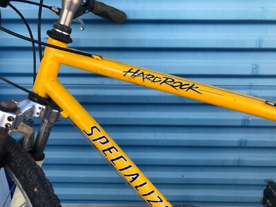 Vintage Specialized Hardrock - 17” frame - Cro-Mo - 26