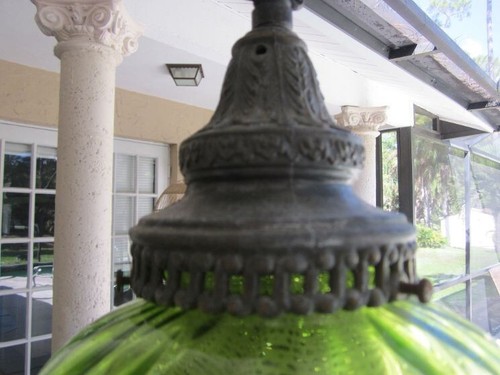 Lámpara colgante de techo vintage de vidrio verde de mediados de siglo - Imagen 5 de 6