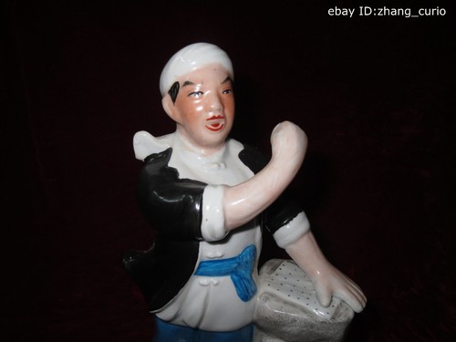 Historic Cultural Revolution WuCai Porcelain Farmer Statue in Meeting - Picture 3 of 8