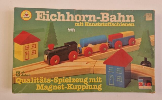 Vintage Eichhorn-Bahn 425 5712 in Verpackung mit Magnet-Kupplung Vintage Eichhorn-Bahn 425 5712 in Verpackung mit Magnet-Kupplung