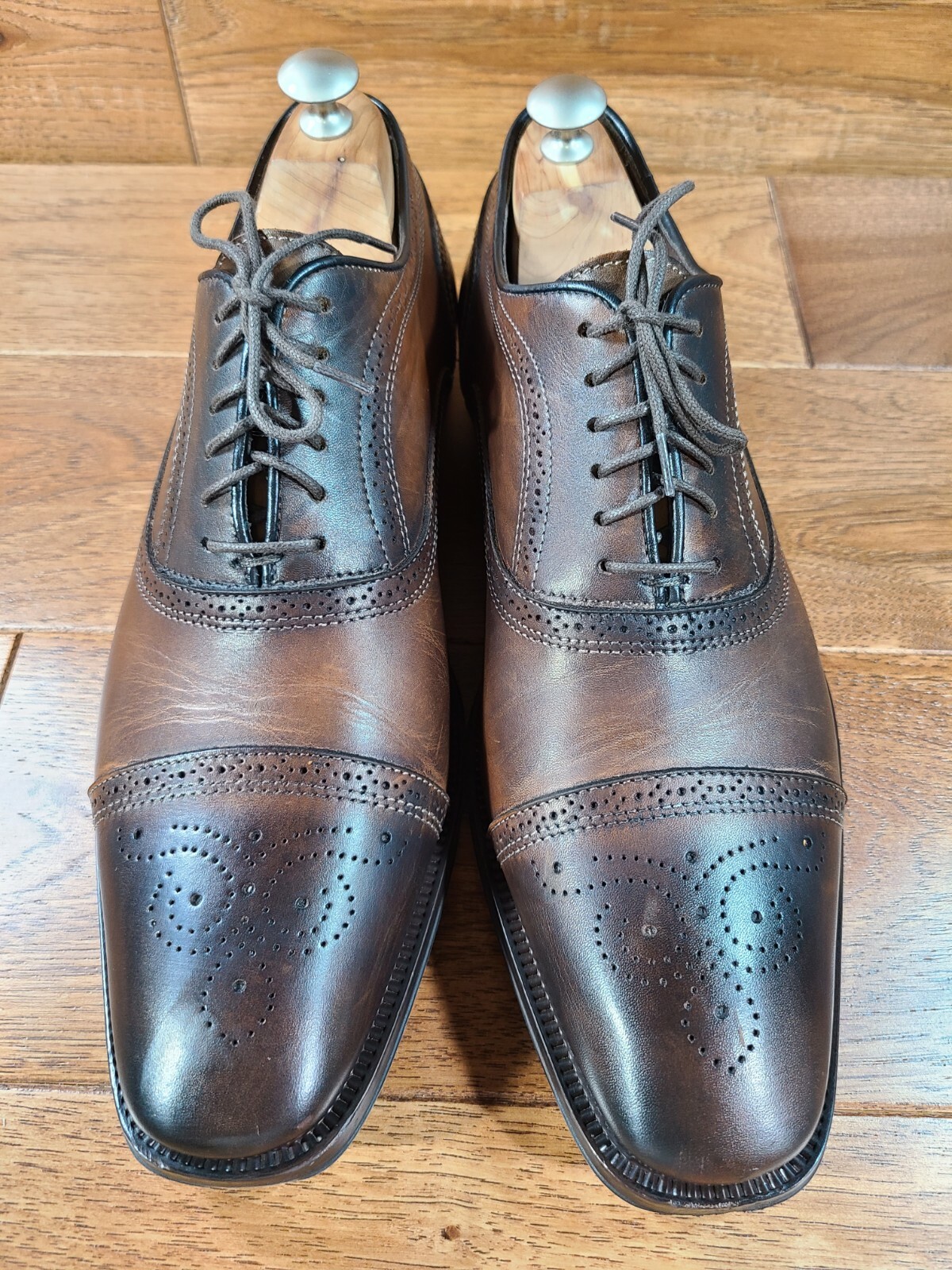 SAOLA TO BOOT NEW YORK Adam Derrick abito Oxford in pelle marrone con punta a cappuccio taglia 8