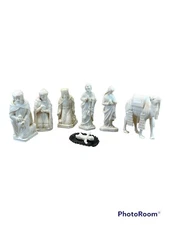 Vtg Mini 2.5” 7pc White Nativity/Manger Scene Christmas See Desc (bin-7)