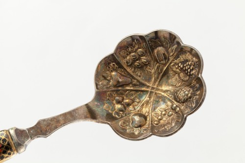 Antique Sheffield England Serving Berry Spoon - Picture 5 of 7