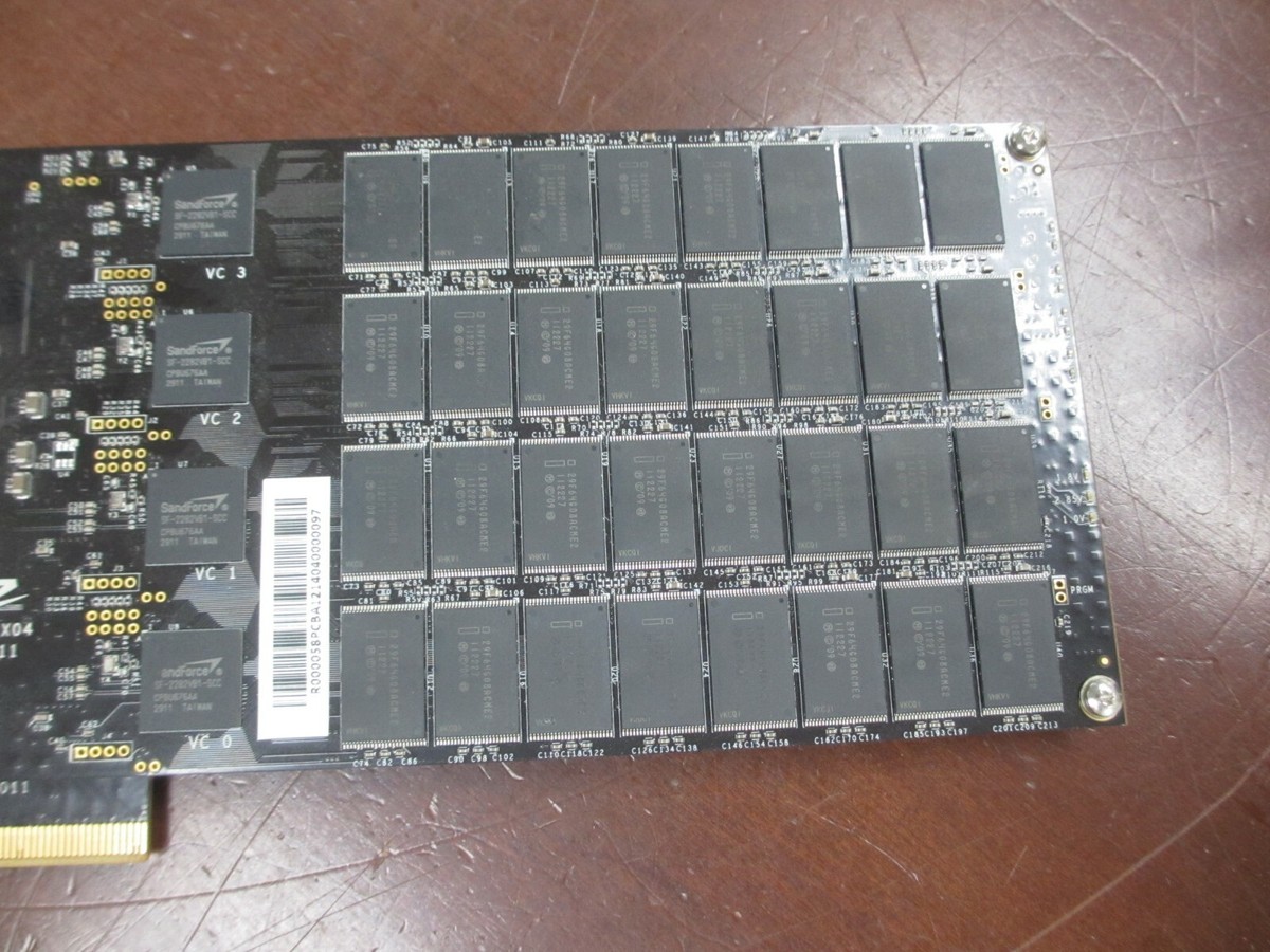 OCZ Technology Z Drive R4 800GB PCIe SSD Solid State Card ZD4CM88