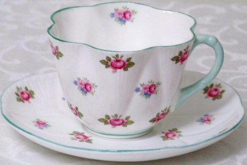Estate Find Shelly "Rosebud" Cup & Saucer Bone China - Picture 5 of 7
