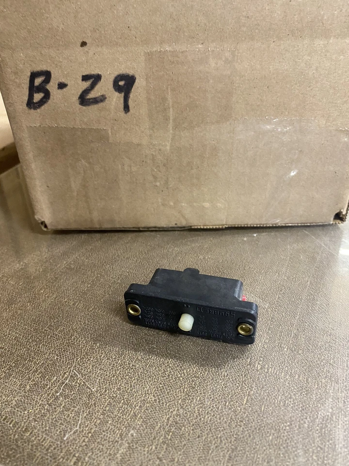 Interruptor industrial SQUARE D 9007AO2 Foto 2 de 3