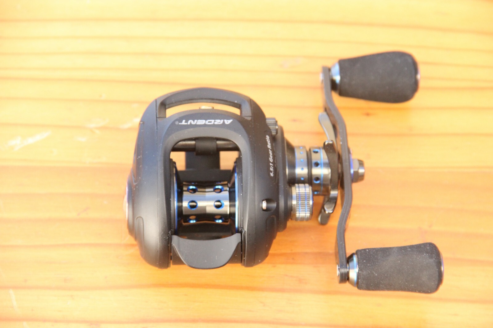 ARDENT APEX ELITE BAITCAST REEL IN BOX