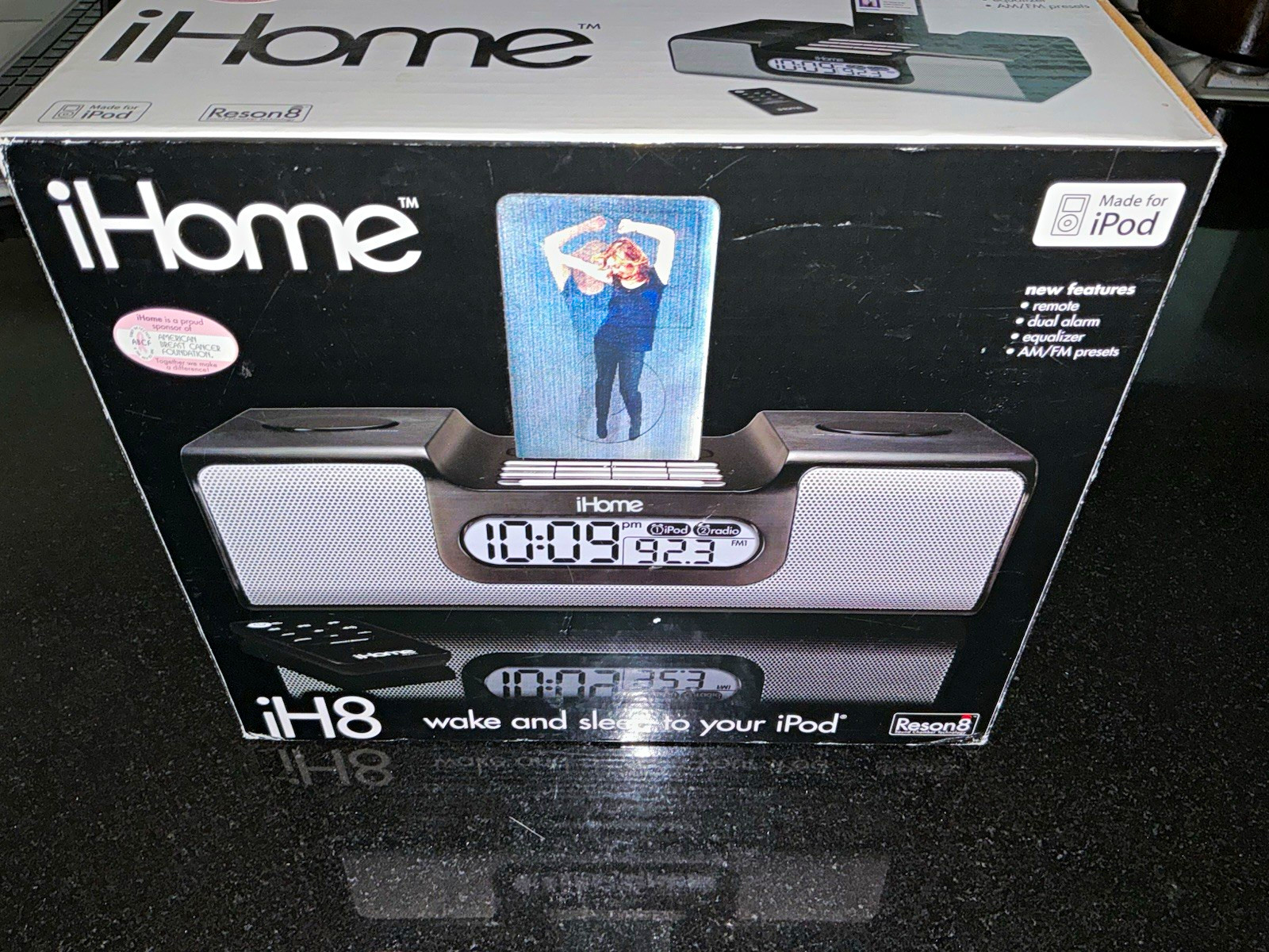 iHome iH8 Reson8 iPod Dock Digital Clock Radio AM/FM Dual Alarm Black