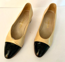 Vintage Chanel Beige Black Patent Leather Cap Toe Pumps SZ 37 / 7 B