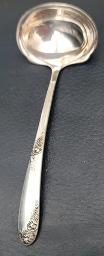 SWEETHEART ROSE BY LUNT STERLING SILVER 5 1/2" SAUCE LADLE