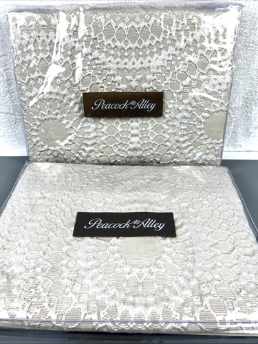 2 Peacock Alley Standard Medaglione Auster Matelasse Kissenbezüge hellbraun & elfenbeinfarben Medaillon - Bild 1 von 4