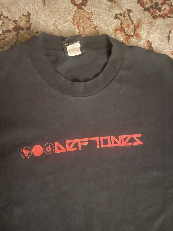 Camisa Vintage Deftones 2000 Era Pônei Branco Etiqueta Gigante G - Imagem 2 de 4