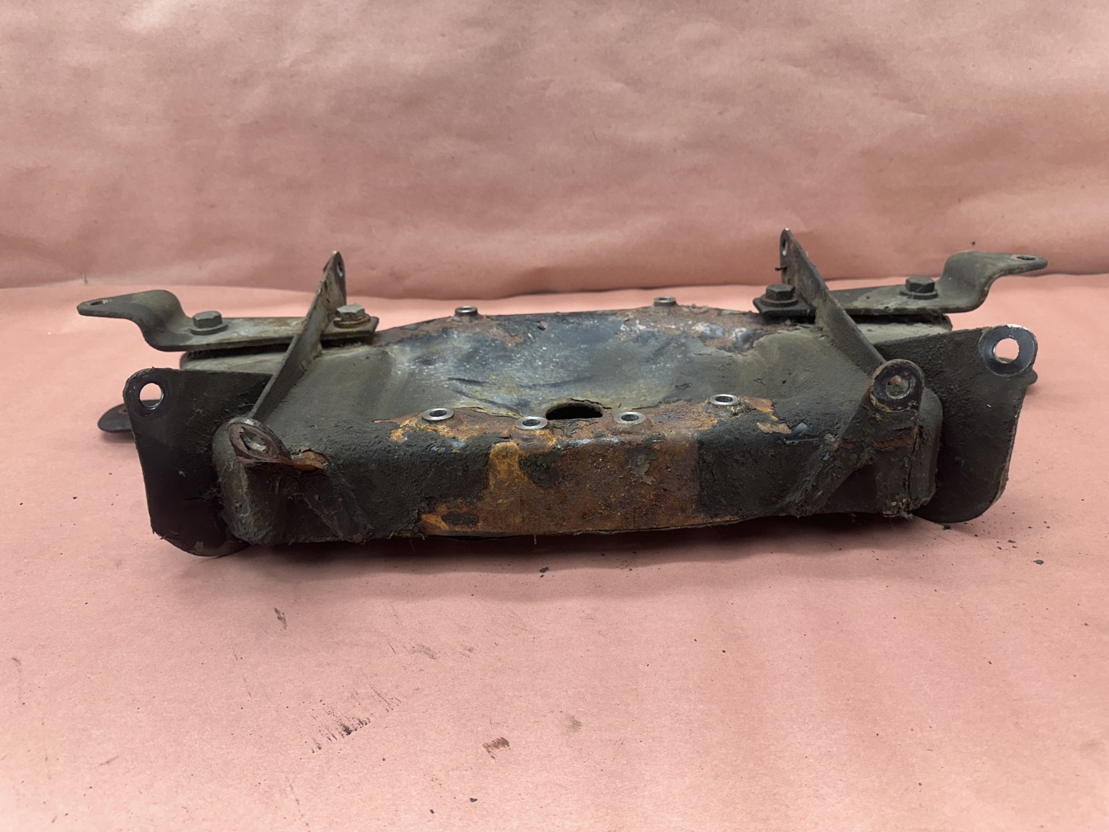 Rolls Royce Silver Spirit 1986 Rear Differential Cross Member OEM 71K Miles