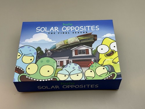 SDCC 2025 Exclusive Hulu Solar Opposites Limited Edition Pin Set Final Season - Picture 3 of 3