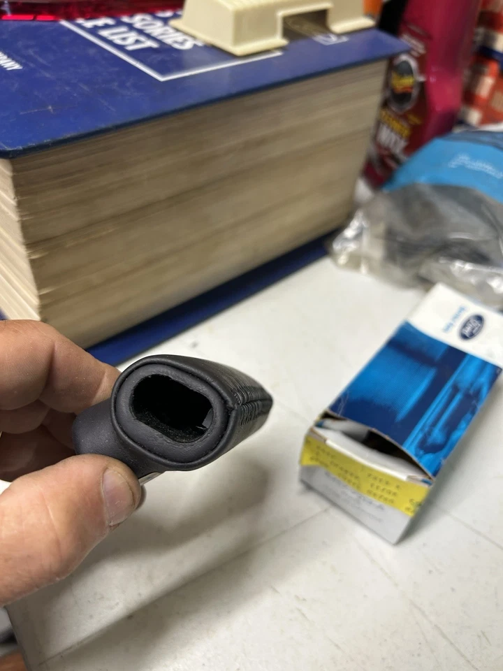 1984 1985 86 87 1988 NOS FORD THUNDERBIRD CUERO PALANCA DE CAMBIOS AUTOMÁTICA E4SZ Foto 3 de 4