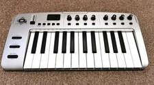 M-Audio Oxygen 25 (Third Gen) USB Midi Controller, 