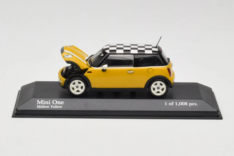 431138104 Mini Cooper One Yellow Minichamps 1/43 - Image 2 of 4