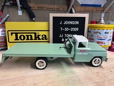 63-64 tonka ramp hoist truck, restored, shows very well