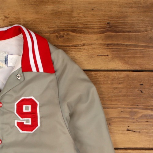 Giacca vintage Varsity M anni 80 bomber softball raso grigio donna - Foto 6 di 8