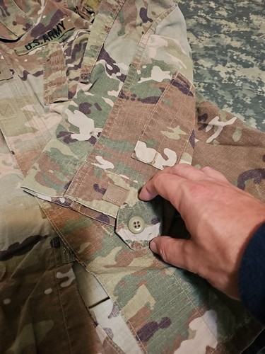 Medium Long OCP Multicam Army USGI Uniform Jacket 8415-01-598-9988 - Picture 11 of 13