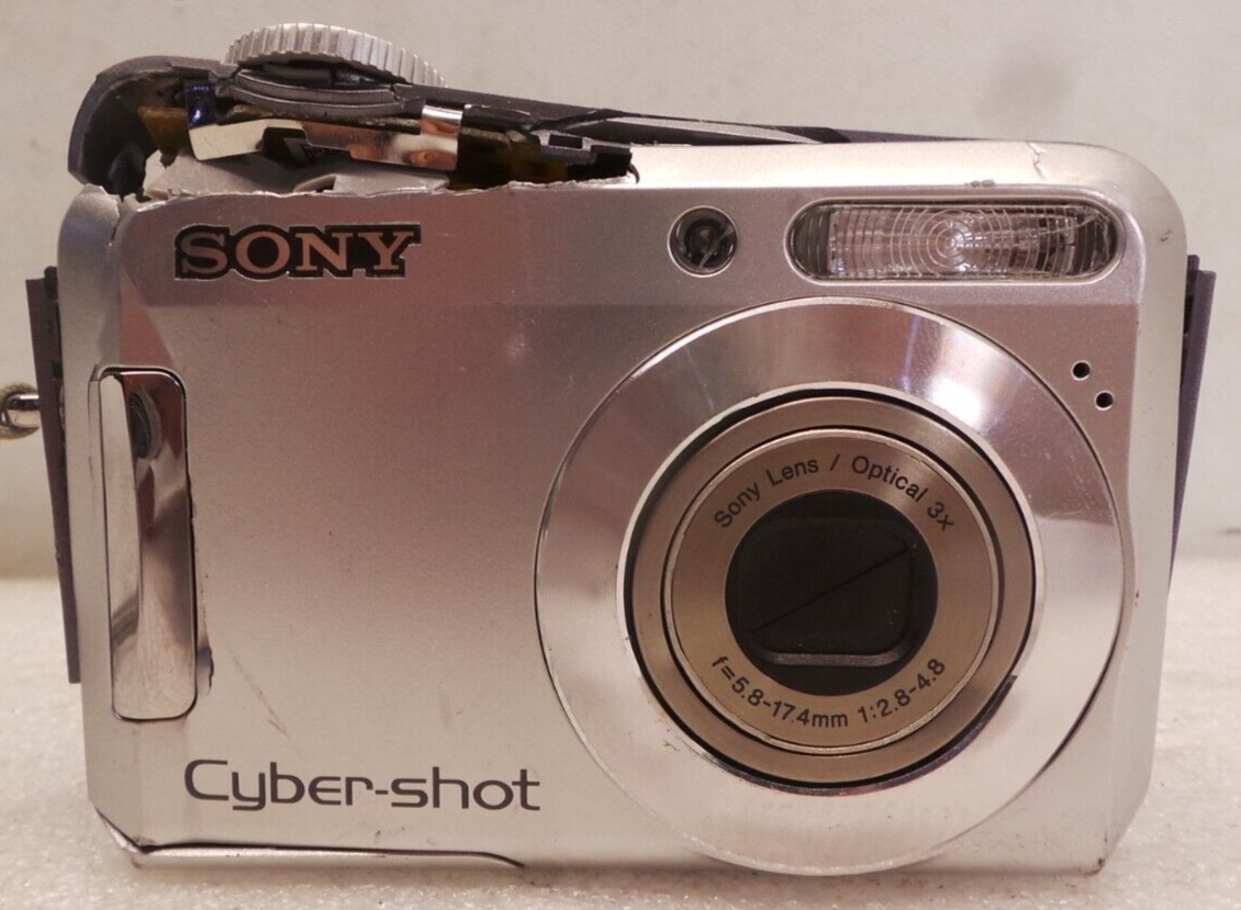 Sony Cyber-shot DSC-5650 Digital Camera *For Parts/Repair