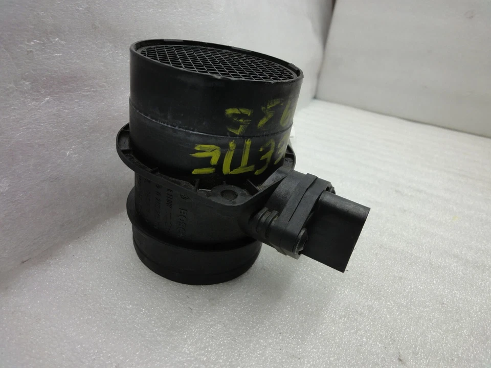 VOLKSWAGEN BEETLE JETTA 2006-2014 SENSOR DE FLUJO DE AIRE MEDIDOR MAF OEM 0280218071 Foto 2 de 4