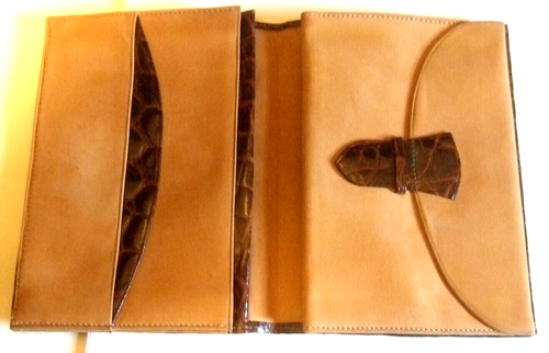 Elegant Wallet Suede and Leather Fine Vintage Accessory Gold Monogram - Picture 2 of 13