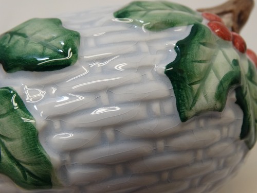 Fitz & Floyd Basketweave Holly Leaves Berries Holiday Sugar Bowl w/ Lid Creamer - Picture 12 of 12