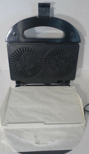 VillaWare Disney 5555-04 Mickey Mouse Thin Italian Cookie Baker - New Open Box - Picture 5 of 12