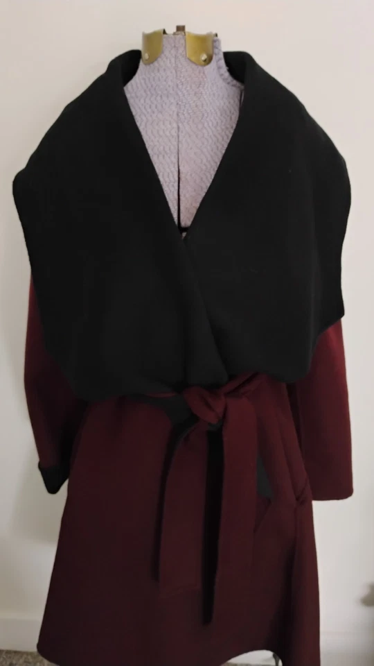 Casaco de lã reversível Diane Von Furstenberg Jenna com cinto preto bordô M muito bom estado usado - Imagem 3 de 4