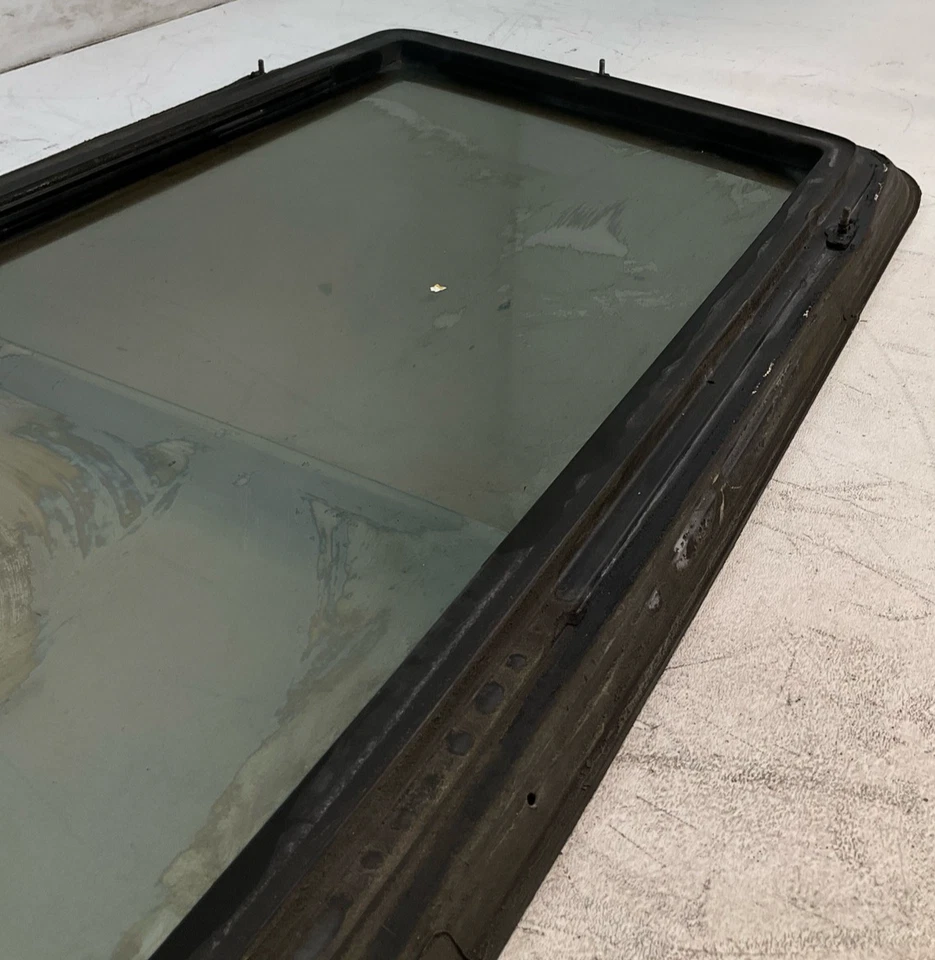 Camioneta Mazda B3000 1995-1997 ventana trasera de vidrio ventana central corredera Foto 4 de 4