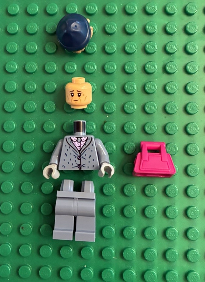Lego Arabella Figg minifigure from set 76476 Ministry of Magic Collectors 