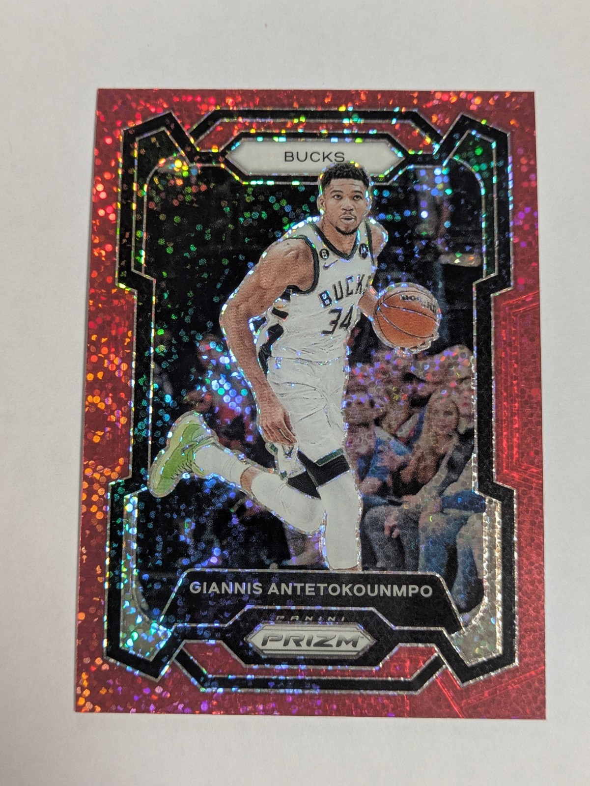 2023-24 Panini Prizm Giannis Antetokounmpo Red Sparkle Prizm #103 SP Bucks