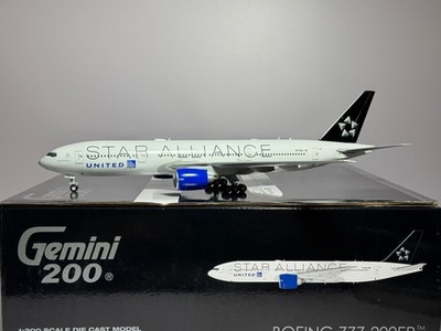 Gemini Jets 1:200 United Airlines Boeing 777-200ER N77022 Star