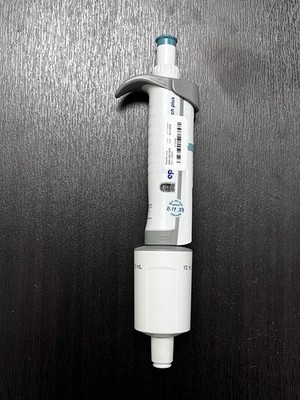 Eppendorf Research Plus single channel pipette, 1-10 mL