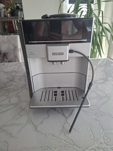 Siemens EQ.6 Plus S300 Kaffeevollautomat - Silber