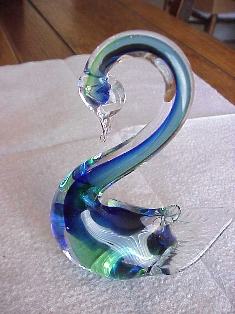 VINTAGE MURANO VENZIA ART GLASS, GREEN  HAND MADE IN ITALY CRYSTAL SWAN