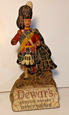 VINTAGE DEWAR'S WHITE LABEL SCOTCH WHISKY HIGHLANDER PROMO 9" FIGURINE (Read)