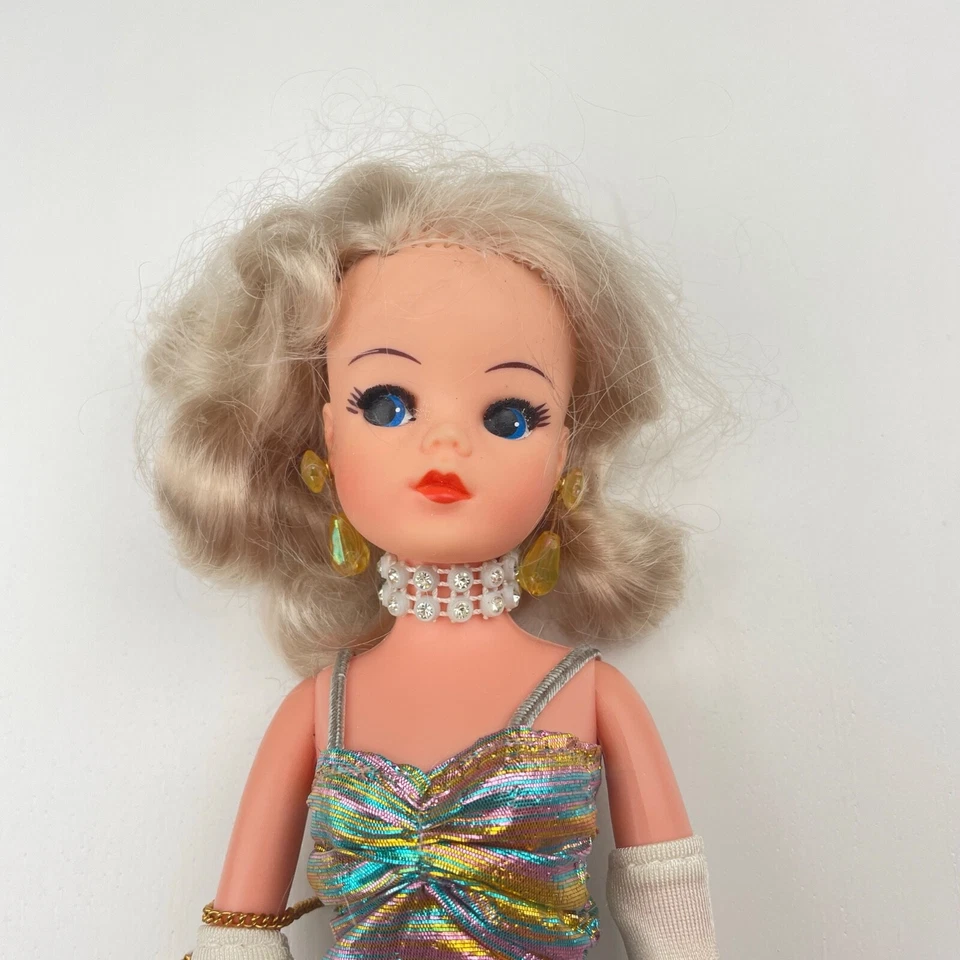 Boneca Sindy Pedigree Vintage Premiere 1985, todas as roupas e acessórios originais  - Imagem 2 de 4